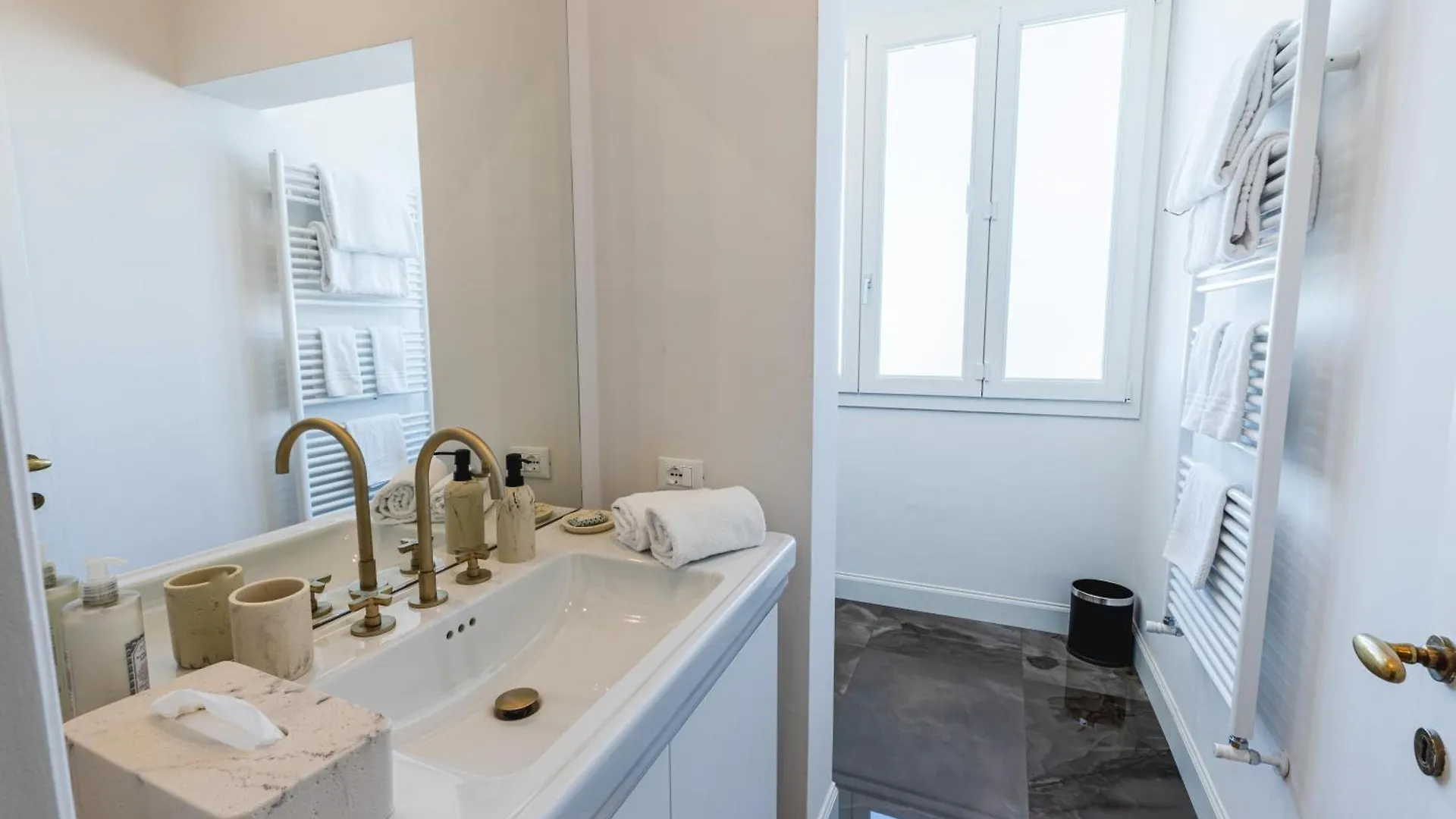 Arco Apartment Via Dell'Oriuolo 1 Managed By Antica Torre Di Via Tornabuoni Флоренция